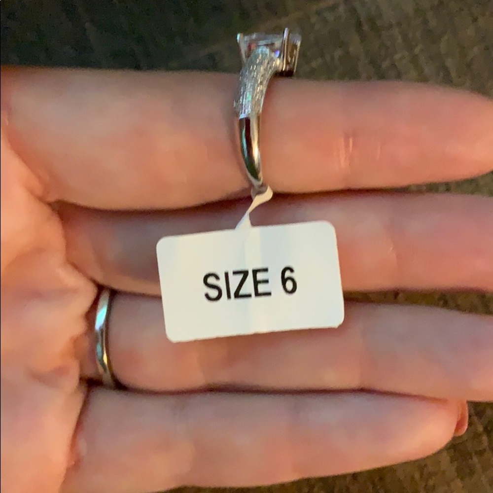 Ring💍 - Picture 3 of 3